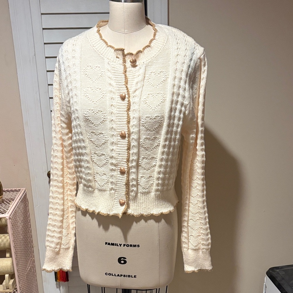NWOT Shein Ivory pointelle sweater w/heart buttons